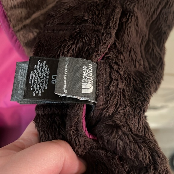 The North Face Mossbud Insulated Reversible Vest - Picture 11 of 11